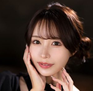 【抜けるエロ動画レビュー】Instagramでも話題の伊藤舞雪！『未だに現役で母さんを抱きまくる僕の絶倫オヤジに嫁が欲情して危険日狙って中出し逆夜●い 伊藤舞雪』